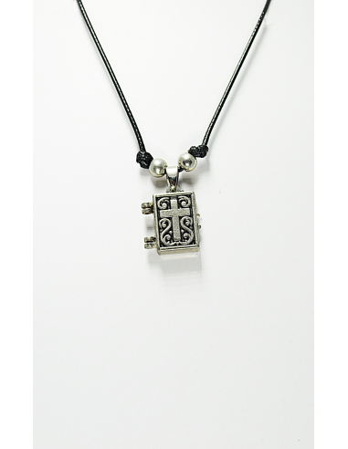 Нательный кулон